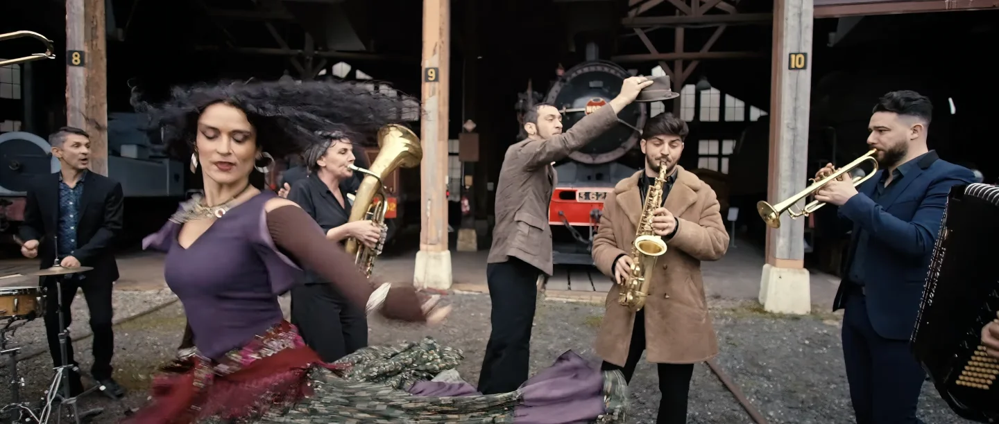 À bord de l’Orient-Express, Haïdouti Orkestar et Toma Feterman virent à l’est