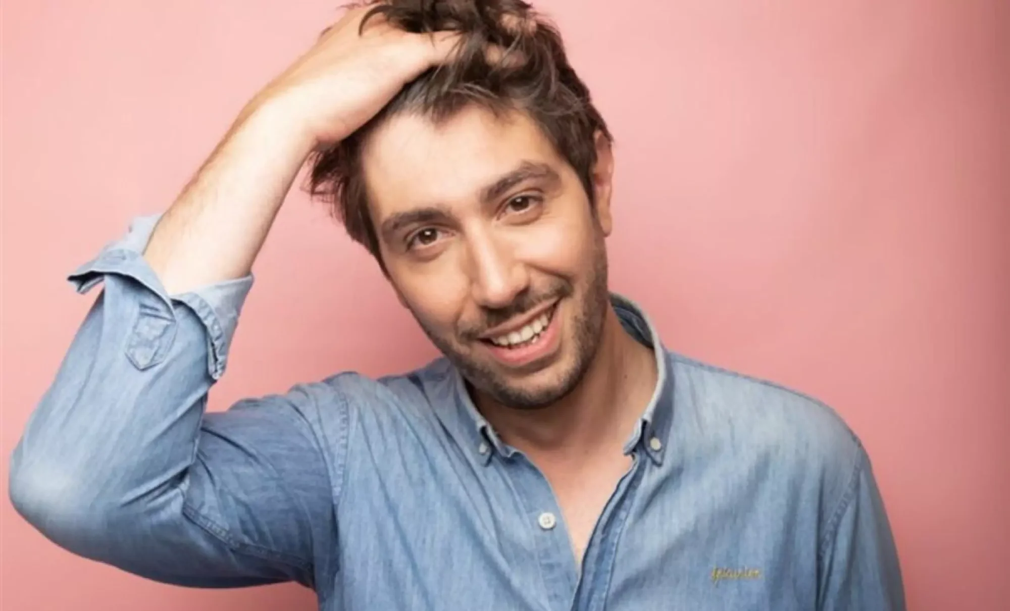 “Advienne que devra », c’est le nouveau spectacle de Patrick Chanfray, et on y saute à pieds joints