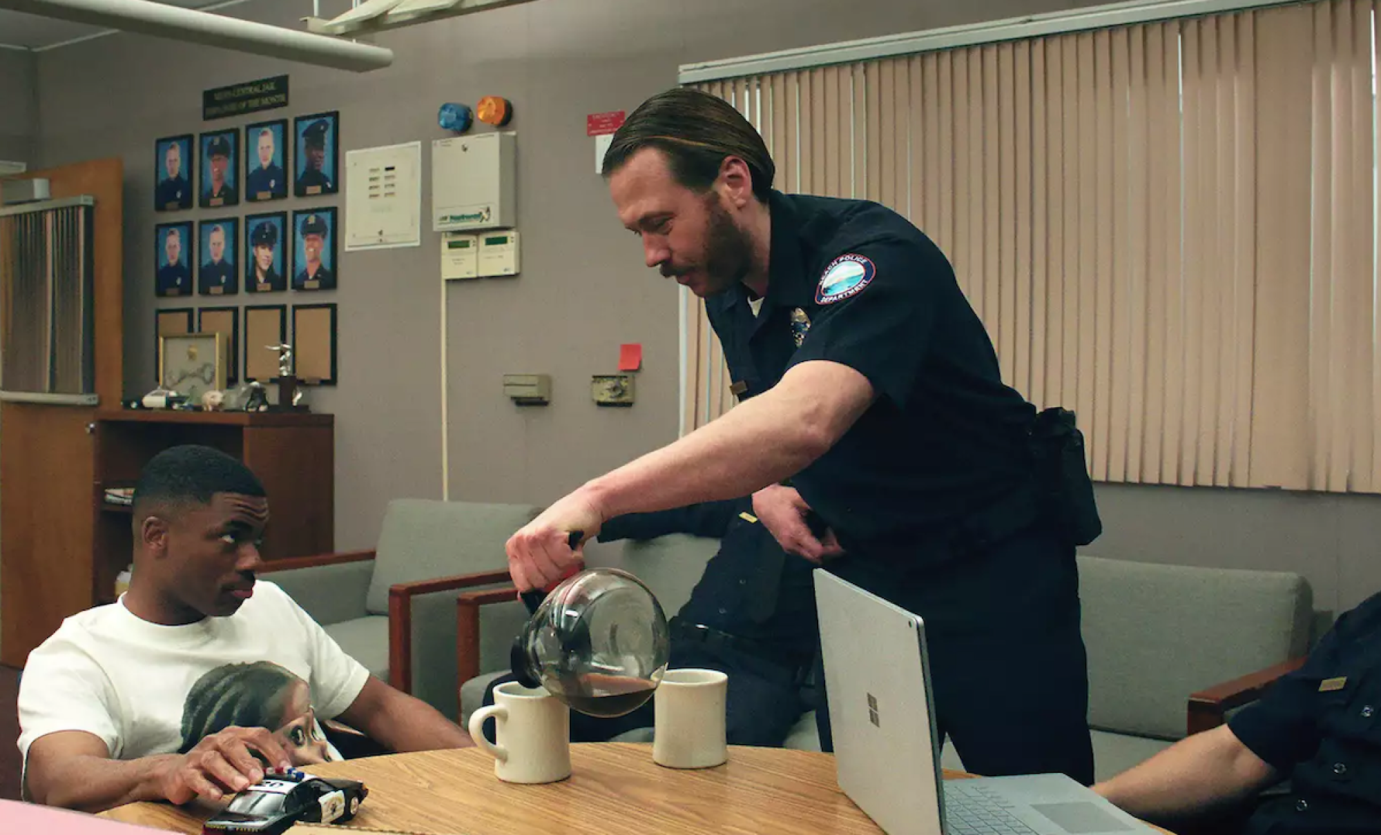 « Black&Blue » : l’uppercut (très chill) de Vince Staples