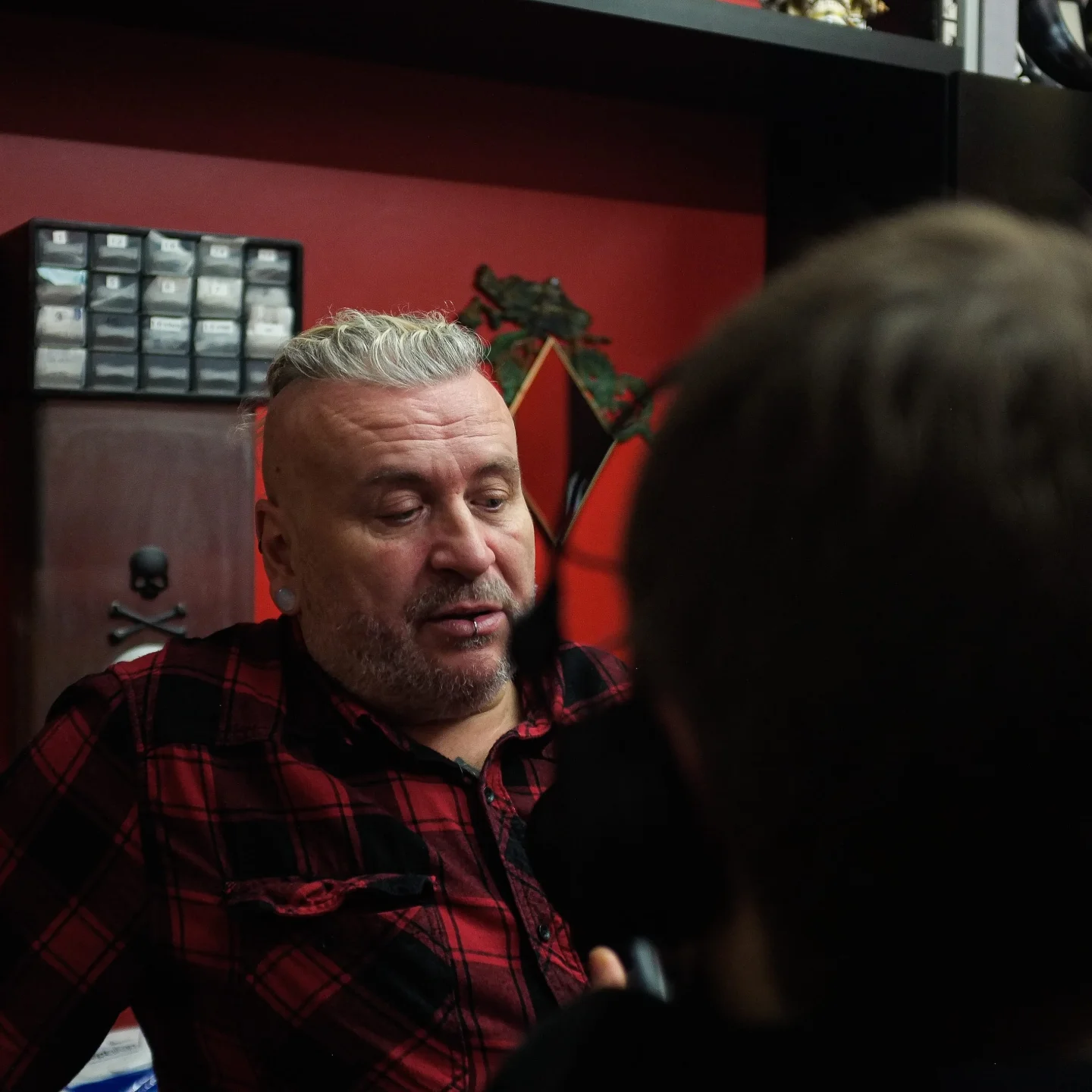 Dans la rue du Marquis (2/5)