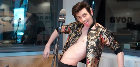 En images : Martin Dust porte un premier Toast à la Commune de Paris