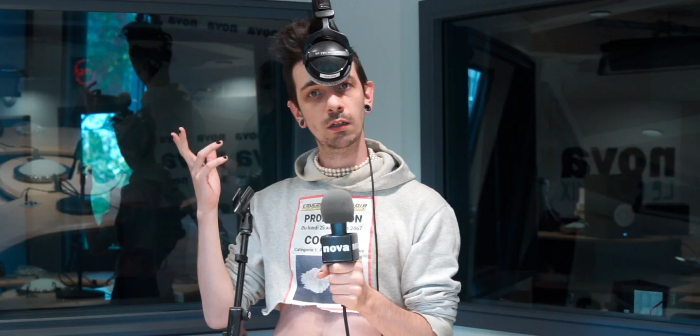 En images : Martin Dust porte un Toast à la tarte aux quetsches