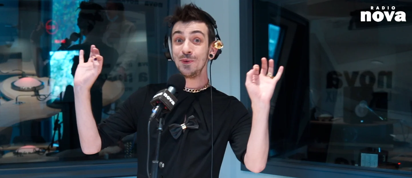 En images : Martin Dust porte un Toast aux relous