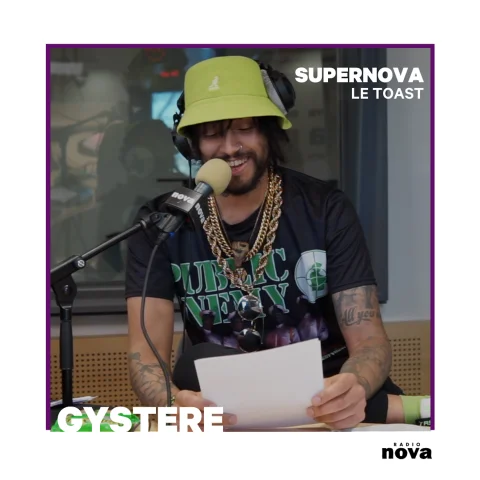 Gystere porte un Toast à la nuit