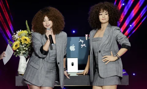 Léna Situations au Musée Grévin : portrait d’une icône générationnelle