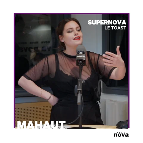 Mahaut porte un Toast à “la tise”