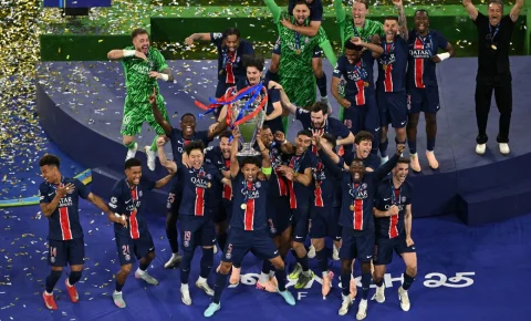 Mais QUI a inventé le football ?