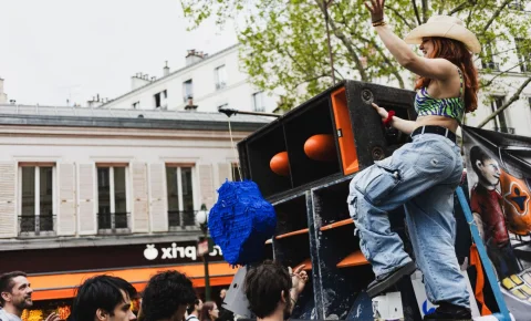 Manifestive : revendiquer à coup de boum-boum