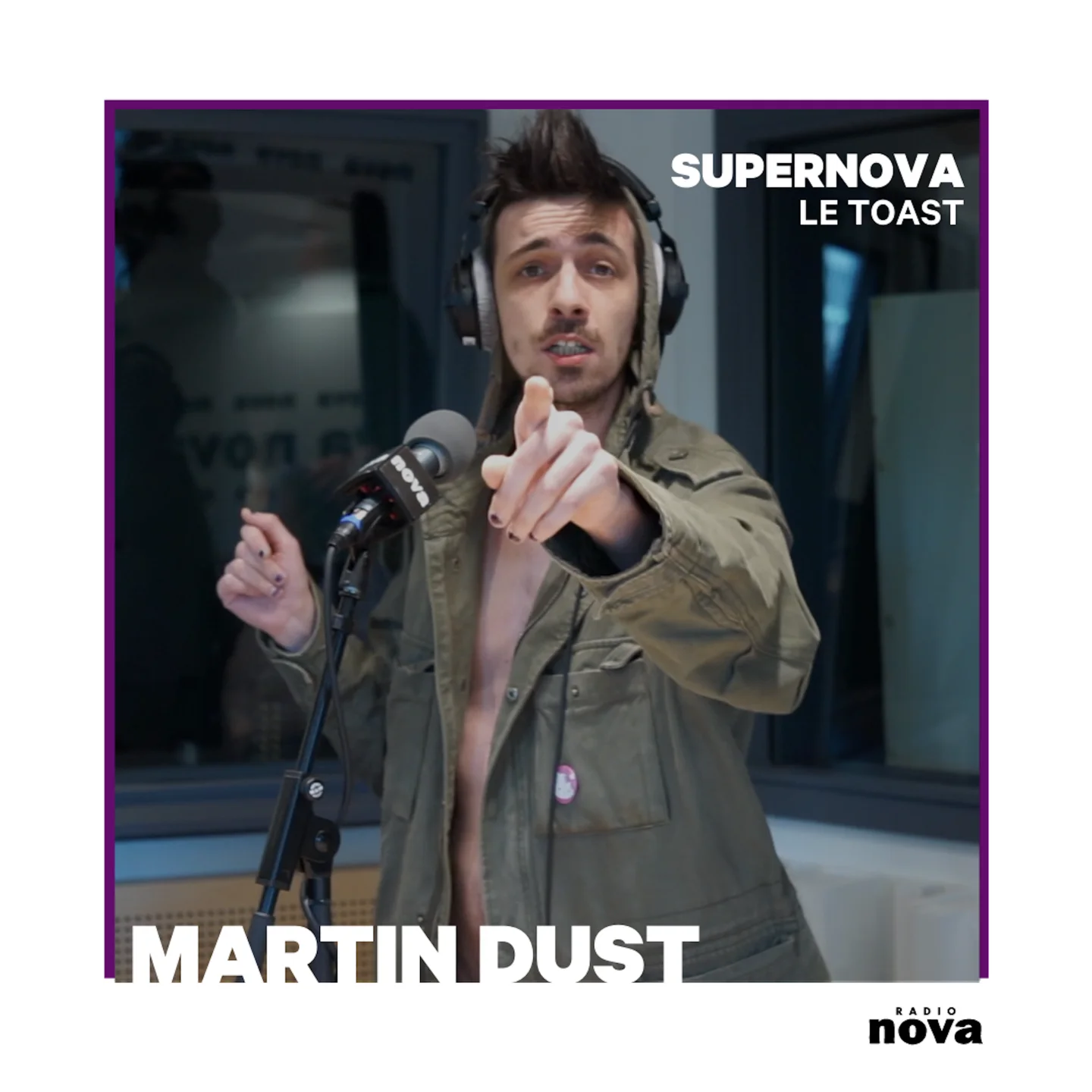 Martin Dust porte un Toast aux survivalistes des coups d’États