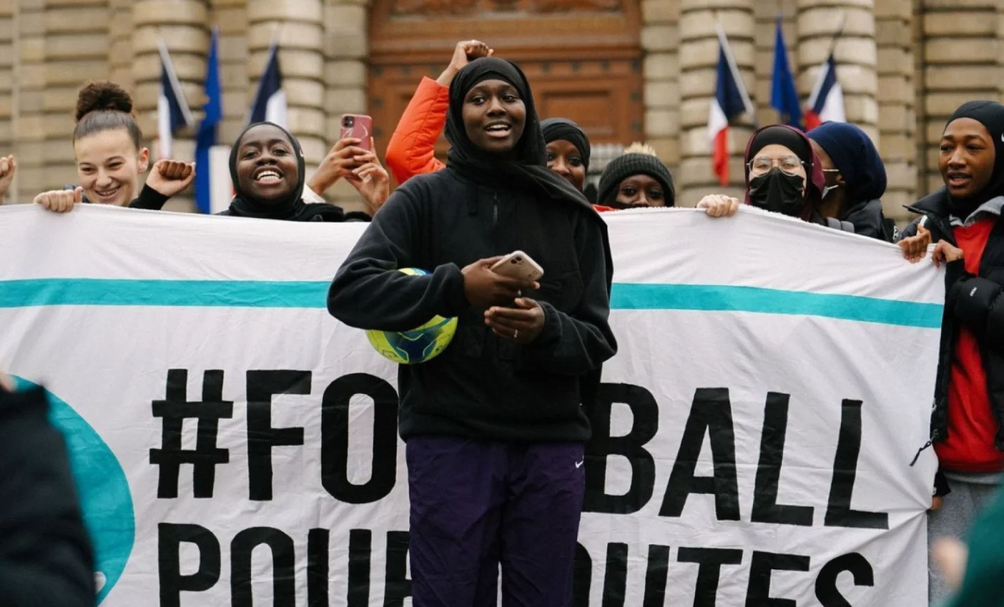 “On n’est pas nées avec des pancartes, à la base on voulait juste faire du sport” : l’histoire des Hijabeuses