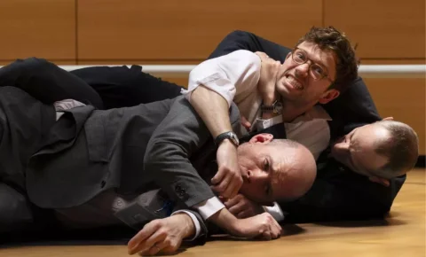 Parlement, la série qui réussit là où les politiques échouent