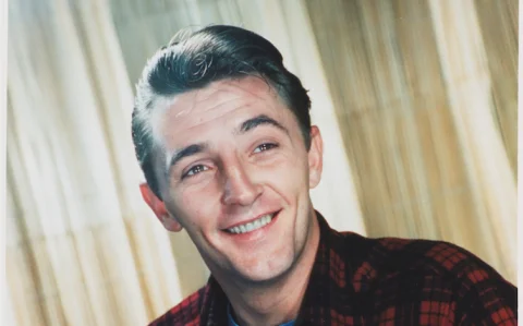 Pourquoi Robert Mitchum était un acteur, alors qu’il était aussi un chanteur ?