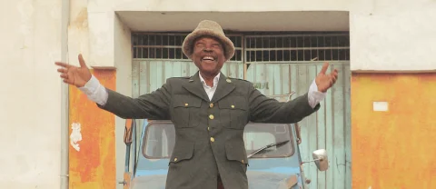 Roger Damawuzan : le héros afro-funk du Togo rugit encore